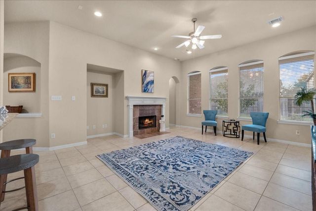 109 Hawke Bay Lane, Friendswood, TX 77546