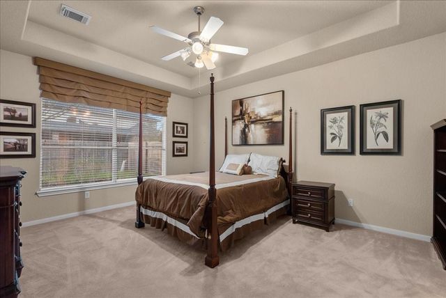 109 Hawke Bay Lane, Friendswood, TX 77546