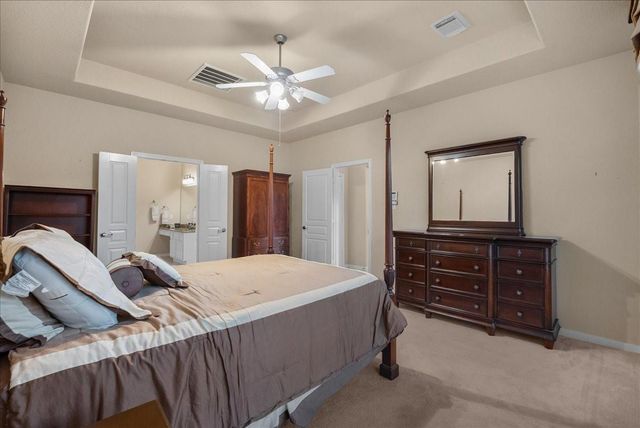 109 Hawke Bay Lane, Friendswood, TX 77546