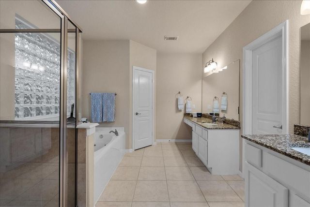 109 Hawke Bay Lane, Friendswood, TX 77546