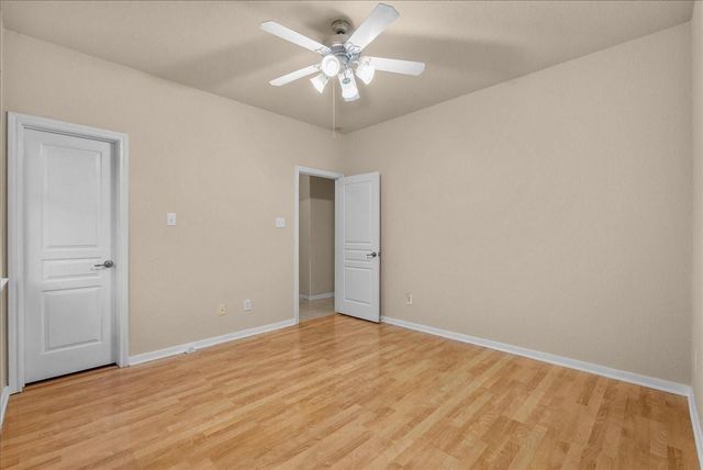 109 Hawke Bay Lane, Friendswood, TX 77546