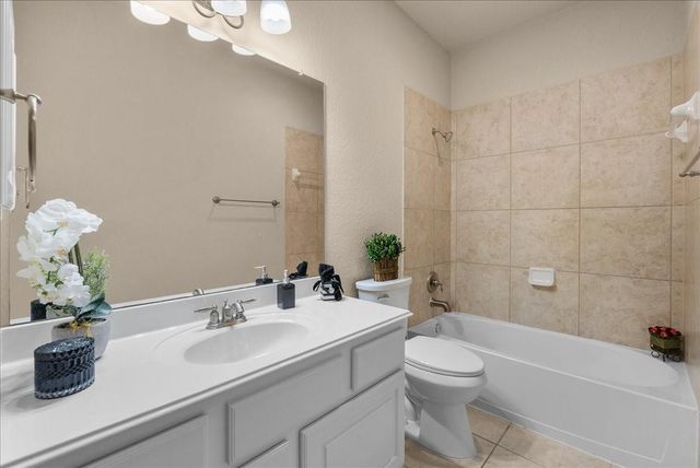 109 Hawke Bay Lane, Friendswood, TX 77546