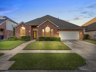 109 Hawke Bay Lane, Friendswood, TX 77546