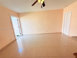 326 NE 6th Street 3, Hallandale Beach, FL 33009
