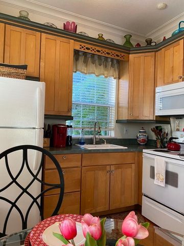 2507 S Indian River Drive, Fort Pierce, FL 34950
