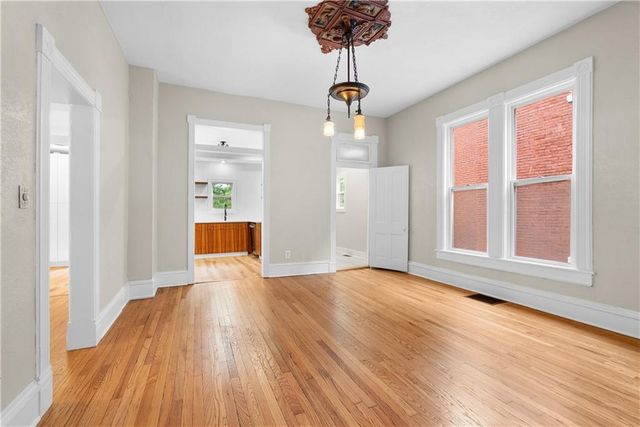505 GARFIELD Avenue, Kansas City, MO 64124