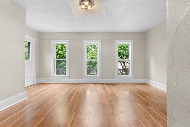 505 GARFIELD Avenue, Kansas City, MO 64124