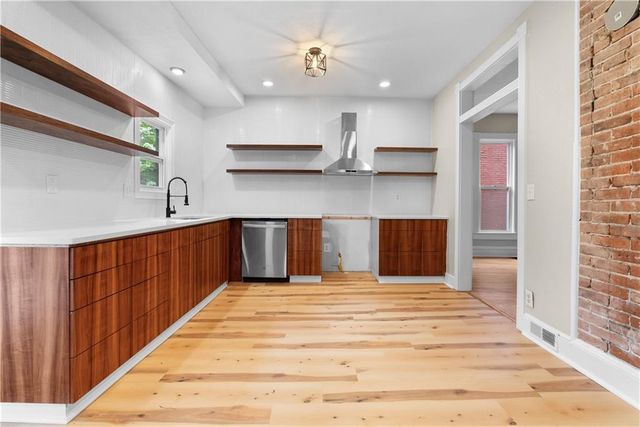 505 GARFIELD Avenue, Kansas City, MO 64124