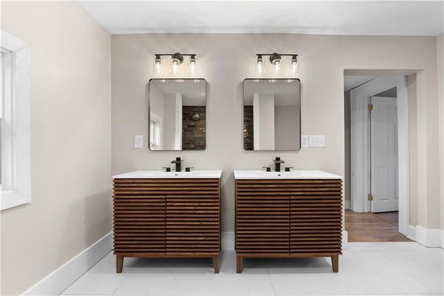 505 GARFIELD Avenue, Kansas City, MO 64124