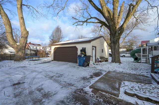 114 Russell Avenue, Niles, OH 44446