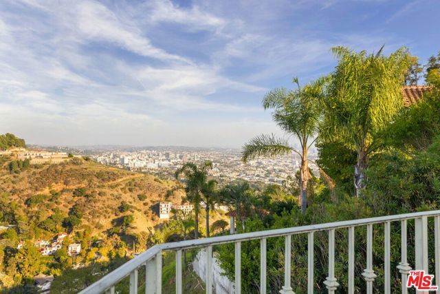 1888 N Crescent Heights Boulevard, Los Angeles, CA 90069