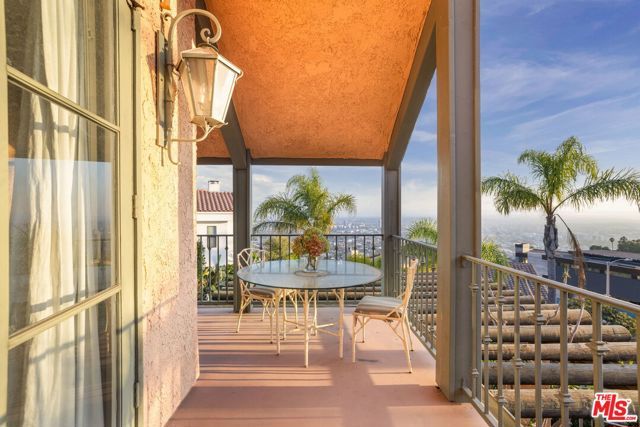 1888 N Crescent Heights Boulevard, Los Angeles, CA 90069