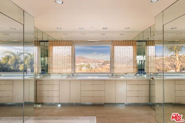 1888 N Crescent Heights Boulevard, Los Angeles, CA 90069