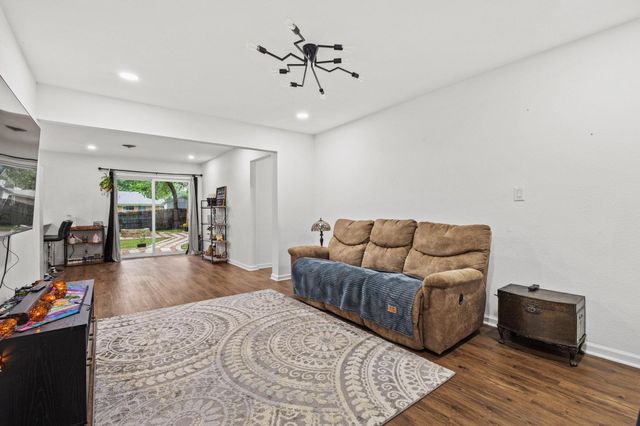1807 W Belden Street, Sherman, TX 75092