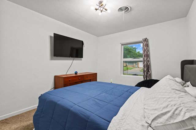1807 W Belden Street, Sherman, TX 75092