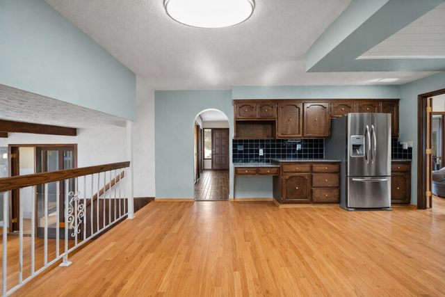 18725 28th Avenue N, Plymouth, MN 55447