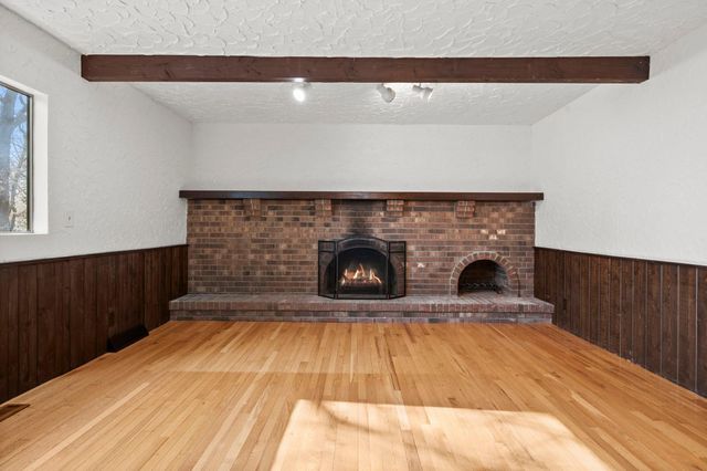 18725 28th Avenue N, Plymouth, MN 55447