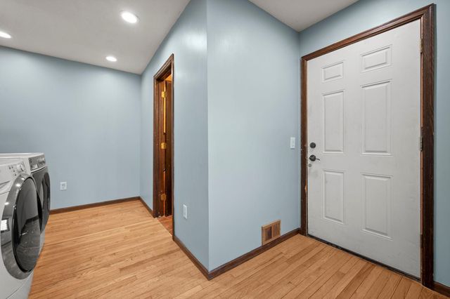 18725 28th Avenue N, Plymouth, MN 55447