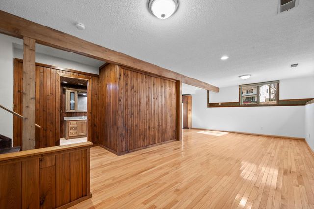 18725 28th Avenue N, Plymouth, MN 55447