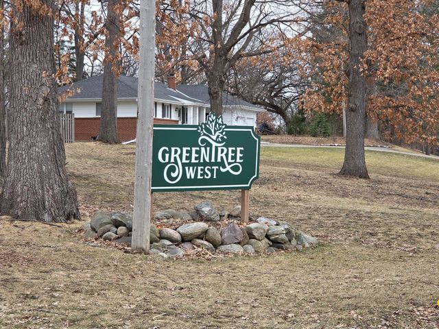 18725 28th Avenue N, Plymouth, MN 55447