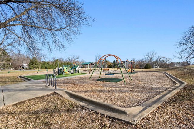 18725 28th Avenue N, Plymouth, MN 55447