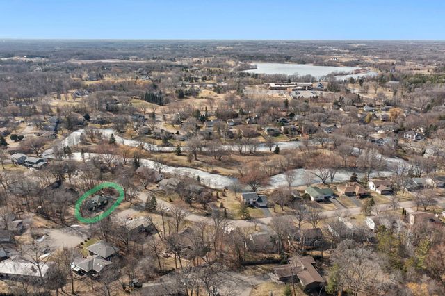 18725 28th Avenue N, Plymouth, MN 55447