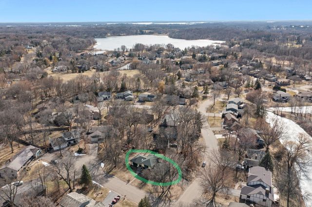 18725 28th Avenue N, Plymouth, MN 55447