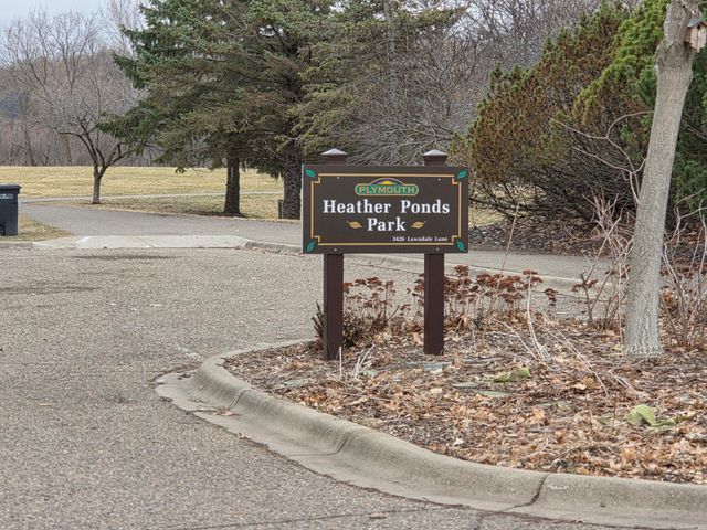 18725 28th Avenue N, Plymouth, MN 55447