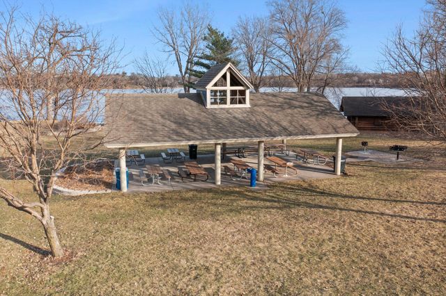 18725 28th Avenue N, Plymouth, MN 55447