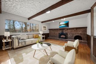 18725 28th Avenue N, Plymouth, MN 55447