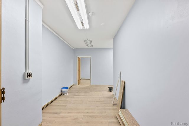 16625 Grand River Avenue, Detroit, MI 48227