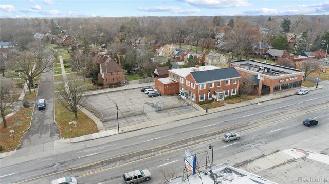 16625 Grand River Avenue, Detroit, MI 48227