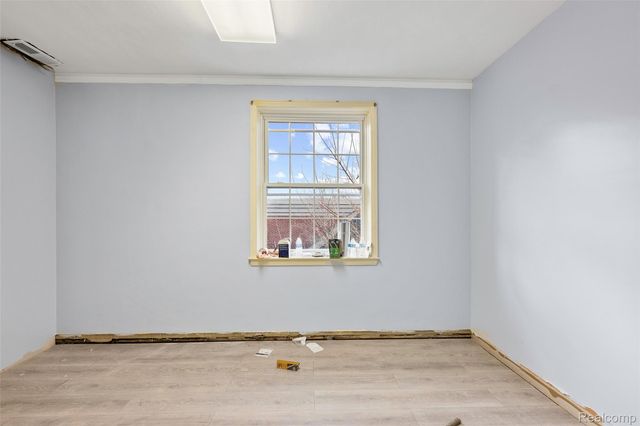 16625 Grand River Avenue, Detroit, MI 48227