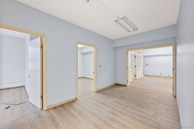 16625 Grand River Avenue, Detroit, MI 48227