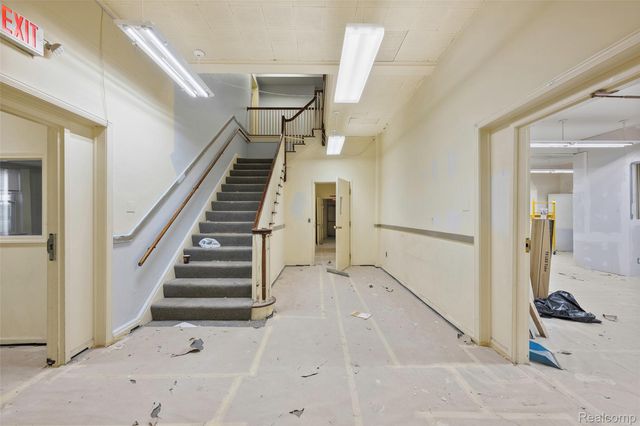 16625 Grand River Avenue, Detroit, MI 48227