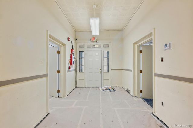 16625 Grand River Avenue, Detroit, MI 48227