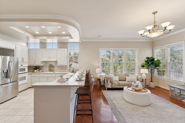 862 E Angela St, Pleasanton, CA 94566