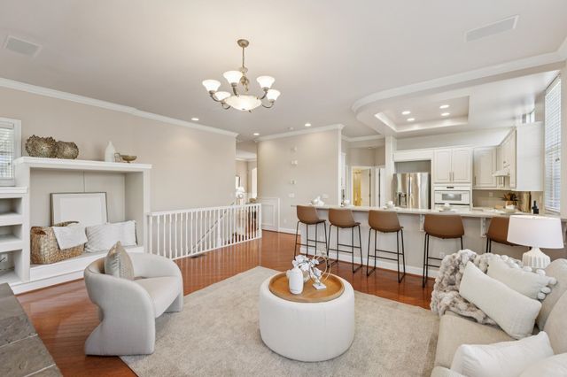 862 E Angela St, Pleasanton, CA 94566