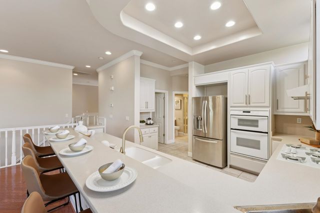 862 E Angela St, Pleasanton, CA 94566