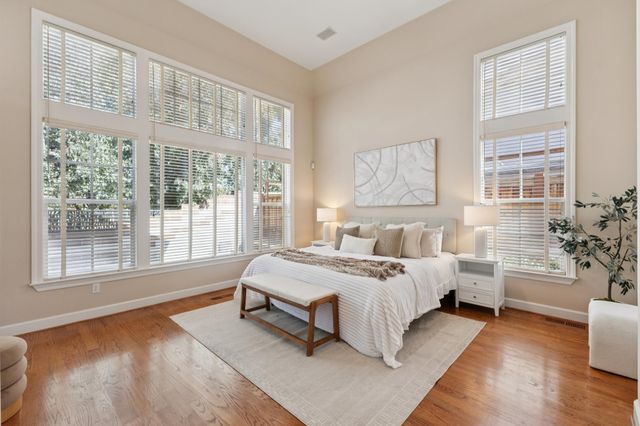 862 E Angela St, Pleasanton, CA 94566