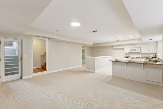 862 E Angela St, Pleasanton, CA 94566