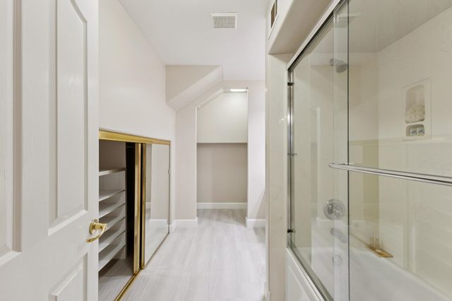 862 E Angela St, Pleasanton, CA 94566