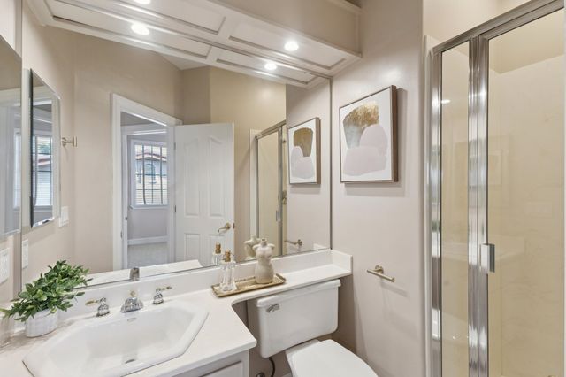 862 E Angela St, Pleasanton, CA 94566