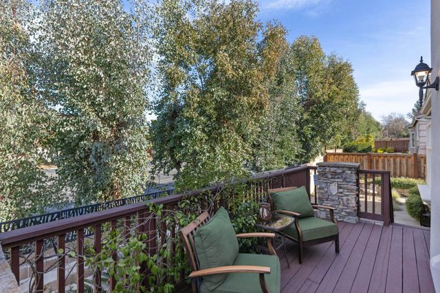 862 E Angela St, Pleasanton, CA 94566