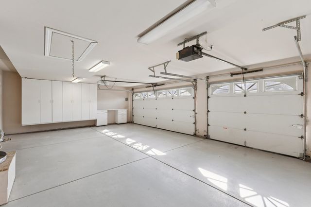 862 E Angela St, Pleasanton, CA 94566