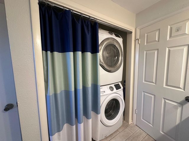 9809 Richmond Ave, Unit J-12, Houston, TX 77042