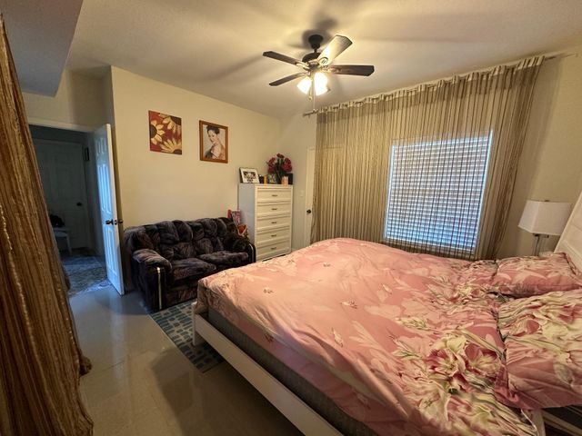 9809 Richmond Ave, Unit J-12, Houston, TX 77042