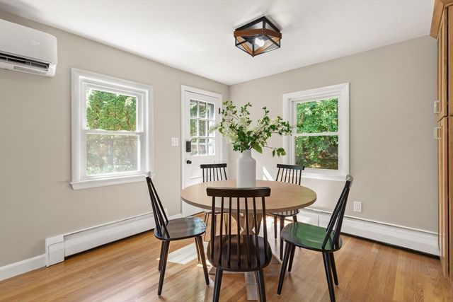 62 Edgewood Rd, Concord, MA 01742