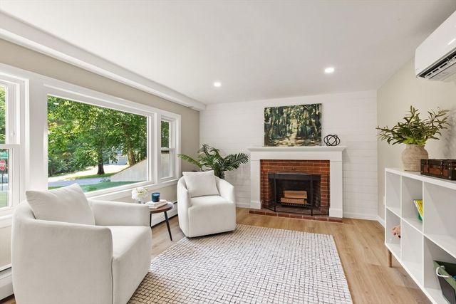 62 Edgewood Rd, Concord, MA 01742