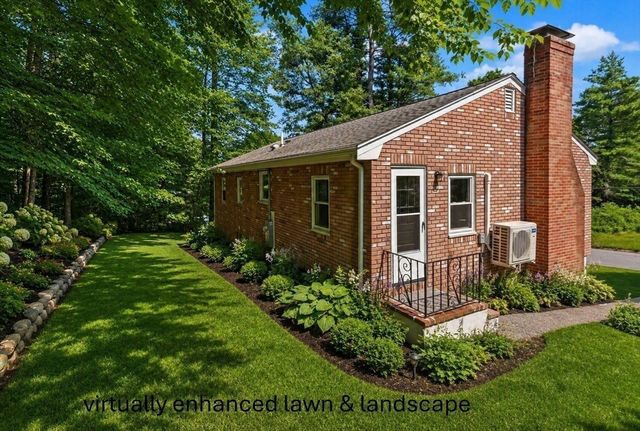 62 Edgewood Rd, Concord, MA 01742